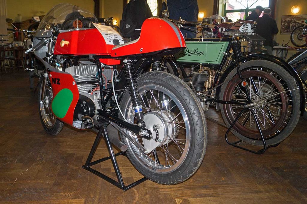 MZ Einzylinder-Rennmaschine