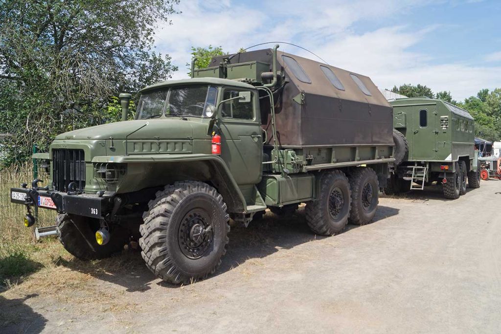 Ural 375D Werkstattwagen